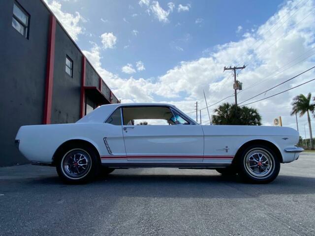 Ford Mustang 1965 image number 39