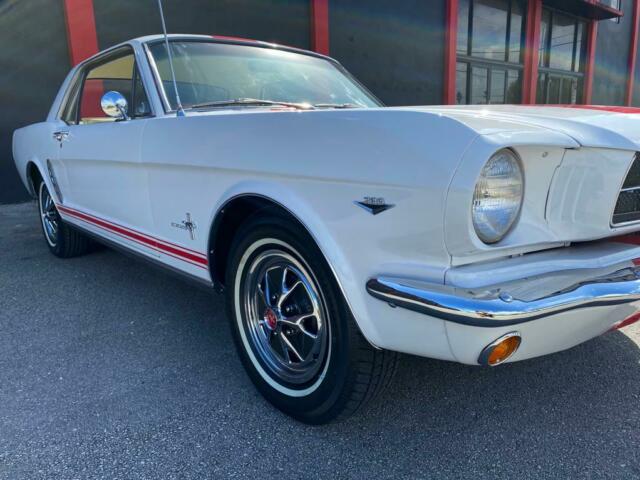 Ford Mustang 1965 image number 40