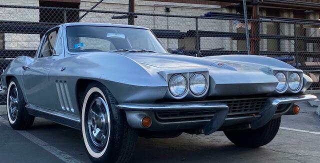 Chevrolet Corvette 1966 image number 2