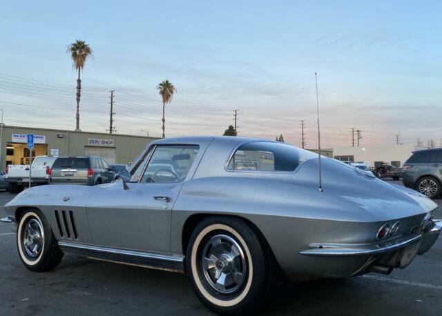 Chevrolet Corvette 1966 image number 6