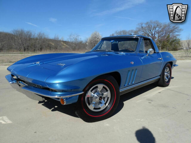 Chevrolet Corvette 1966 image number 2