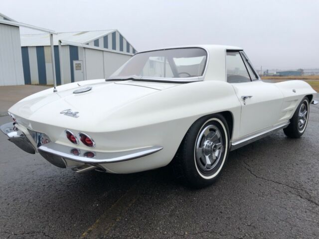 Chevrolet Corvette 1964 image number 28