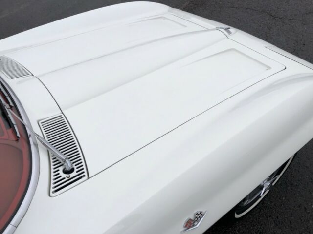 Chevrolet Corvette 1964 image number 33