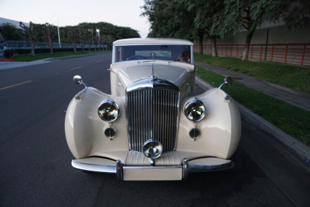 Bentley MARK VI 4.25L ALUMINUM FREESTONE & WEBB COACHBUILT 1947 image number 47