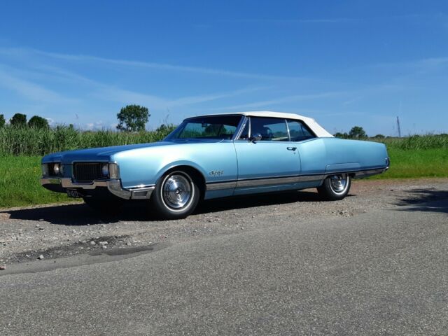 Oldsmobile Ninety-Eight 1968 image number 1