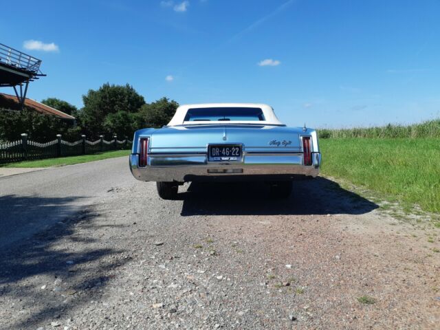 Oldsmobile Ninety-Eight 1968 image number 11