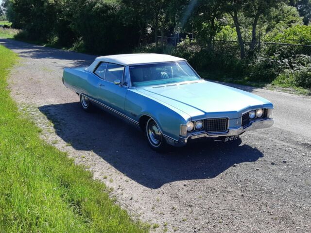 Oldsmobile Ninety-Eight 1968 image number 30