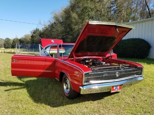 Dodge Charger 1966 image number 28