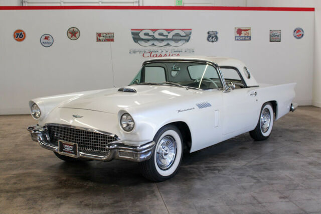 Ford Thunderbird 1957 image number 1