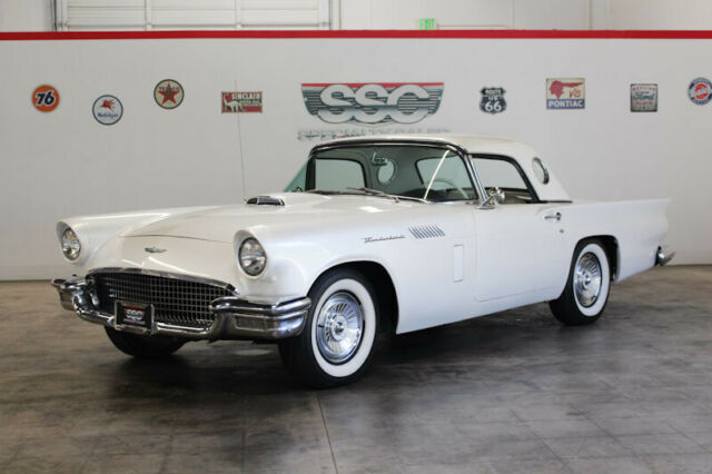 Ford Thunderbird 1957 image number 12