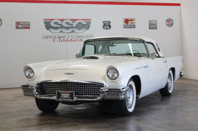 Ford Thunderbird 1957 image number 13