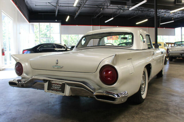 Ford Thunderbird 1957 image number 31