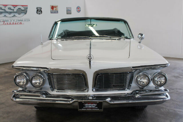 Chrysler Imperial 1962 image number 2