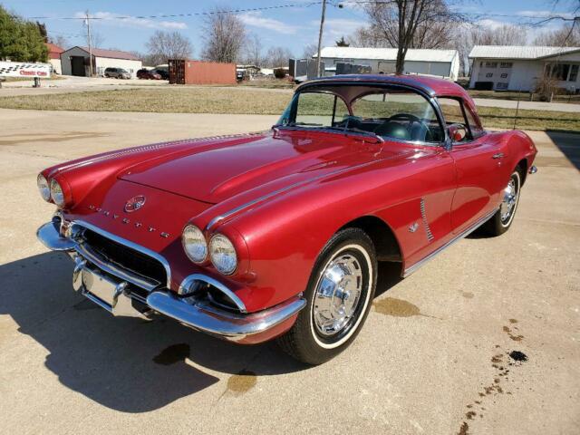 Chevrolet Corvette 1962 image number 0