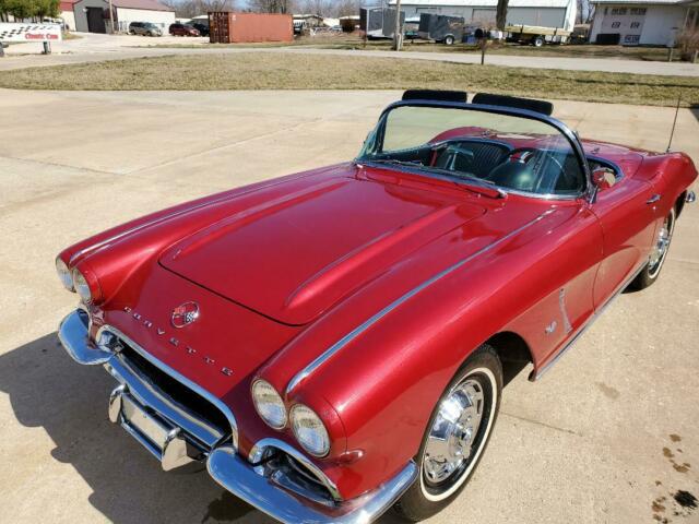 Chevrolet Corvette 1962 image number 11