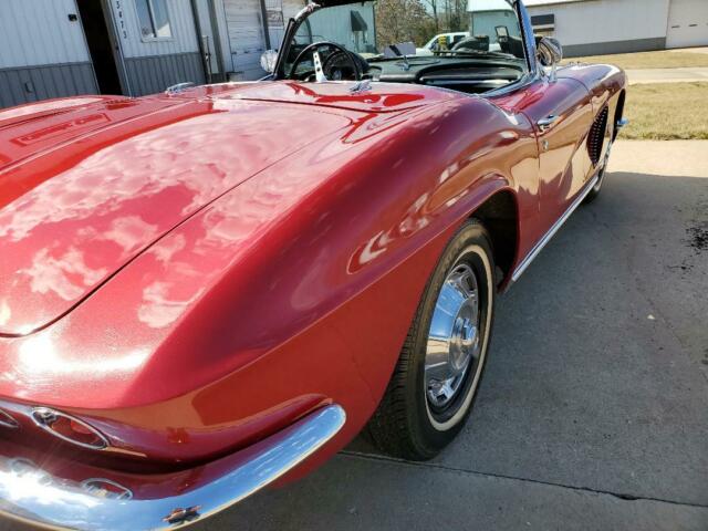 Chevrolet Corvette 1962 image number 13