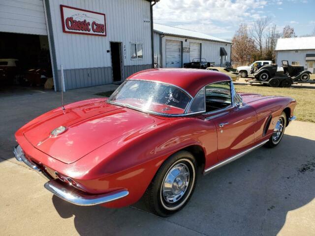 Chevrolet Corvette 1962 image number 27