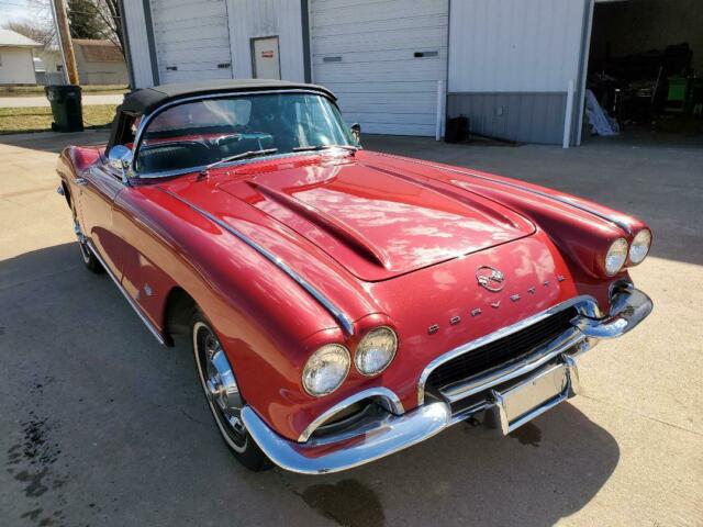 Chevrolet Corvette 1962 image number 31