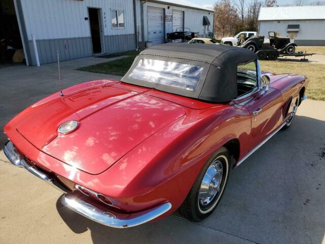 Chevrolet Corvette 1962 image number 32