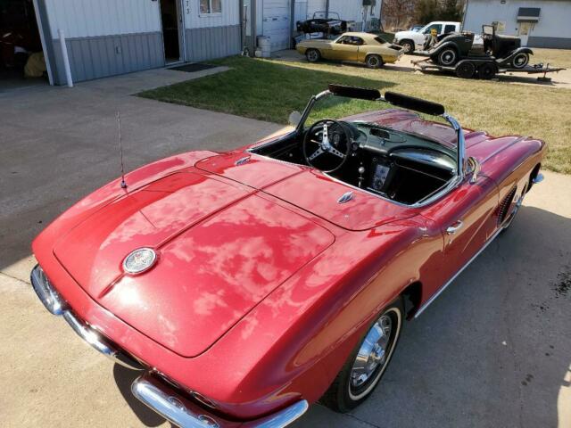 Chevrolet Corvette 1962 image number 40