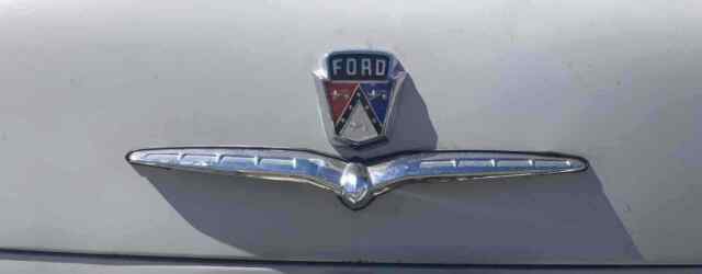 Ford Mainline 1954 image number 14