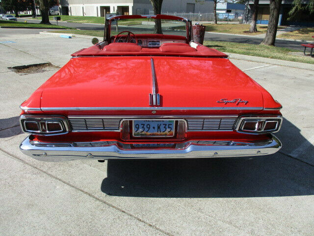 Plymouth Fury 1964 image number 29