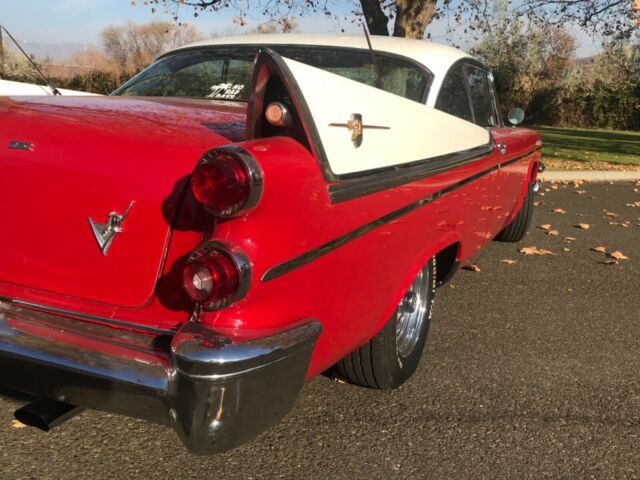 Dodge Coronet 1957 image number 27