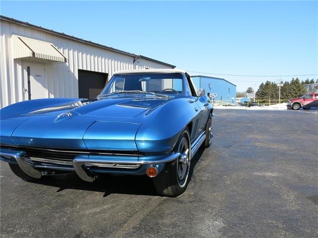 Chevrolet Corvette Convertible, 1965 image number 16