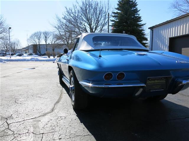 Chevrolet Corvette Convertible, 1965 image number 19