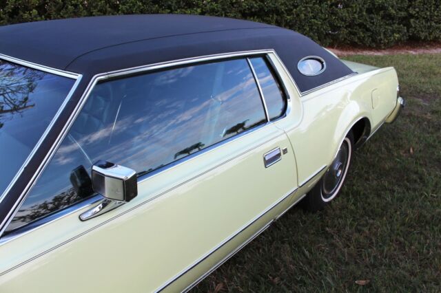 Lincoln Continental 1974 image number 32