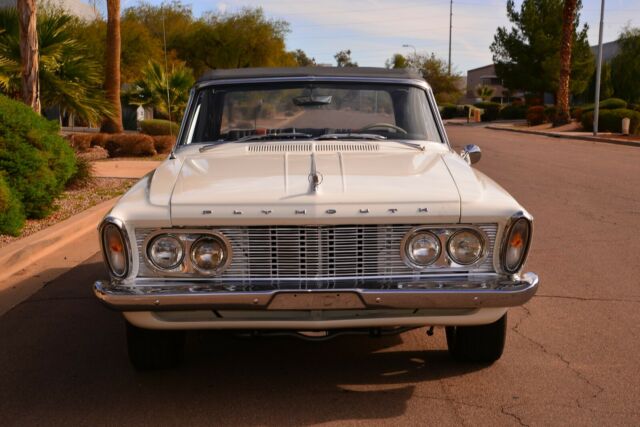 Plymouth Fury 1963 image number 2