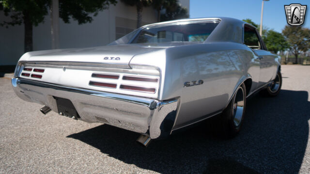 Pontiac GTO 1967 image number 18