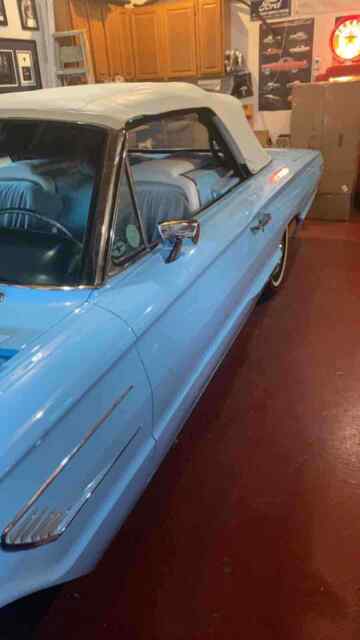 Ford Thunderbird 1965 image number 26