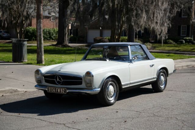 Mercedes-Benz SL-Class 1964 image number 0