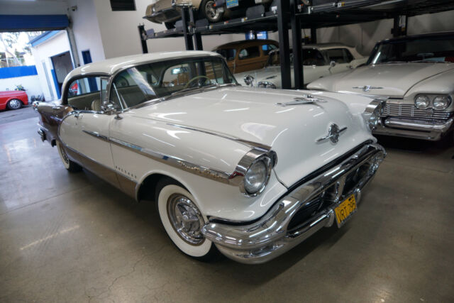 Oldsmobile 98 4 Dr Holiday Hardtop 1956 image number 5