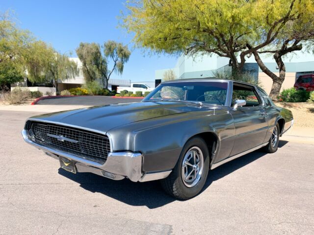 Ford Thunderbird 1967 image number 1