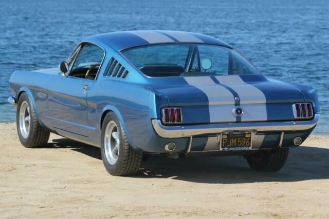 Ford Mustang 1965 image number 18