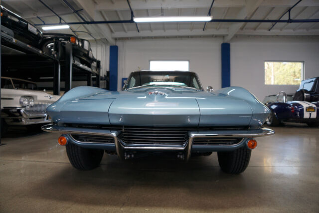 Chevrolet Corvette 327/365HP L76 V8 4 spd Coupe with AC 1964 image number 33