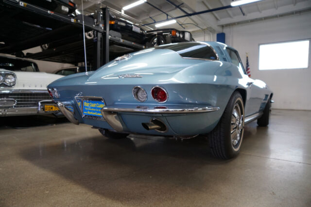 Chevrolet Corvette 327/365HP L76 V8 4 spd Coupe with AC 1964 image number 40