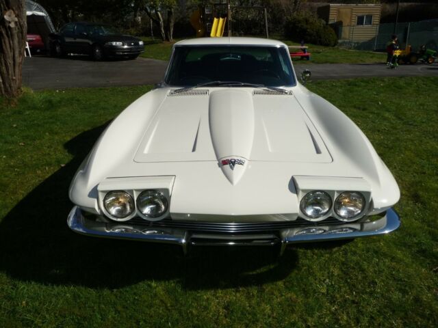 Chevrolet Corvette 1964 image number 32