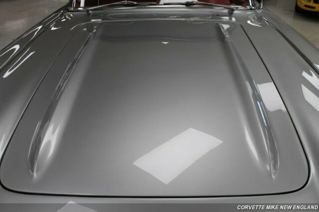 Chevrolet Corvette 1962 image number 17