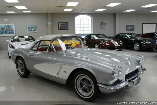 Chevrolet Corvette 1962 image number 34