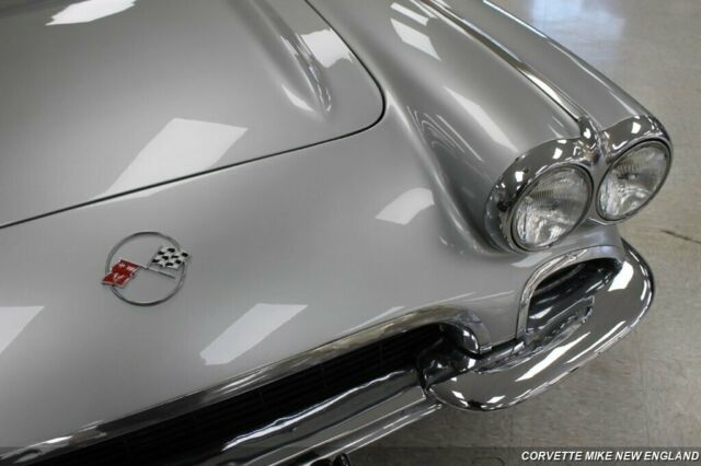 Chevrolet Corvette 1962 image number 40