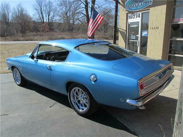 Plymouth Barracuda Fastback 1968 image number 18