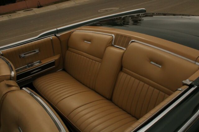 Lincoln Continental 1965 image number 18