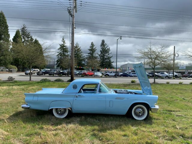 Ford Thunderbird 1957 image number 0