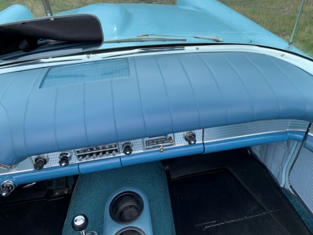 Ford Thunderbird 1957 image number 35