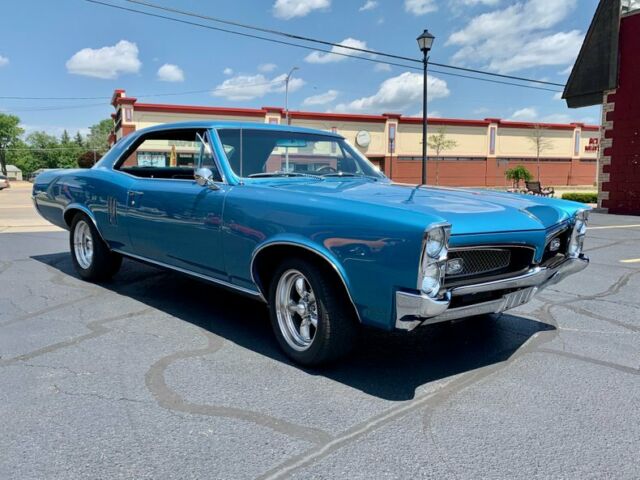 Pontiac Le Mans 1967 image number 32