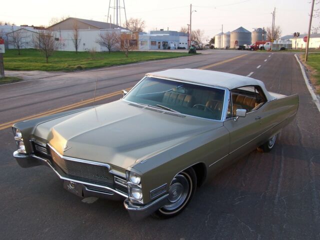 Cadillac DeVille 1968 image number 0