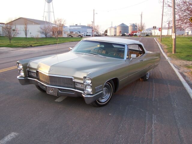 Cadillac DeVille 1968 image number 12